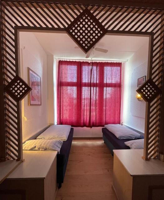 Hotel Am Roonplatz بون المظهر الخارجي الصورة